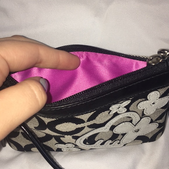Coach Wristlet - Picture 5 of 5